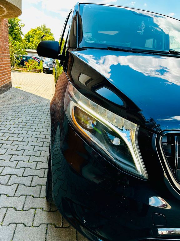 Image of Mercedes-Benz Vito