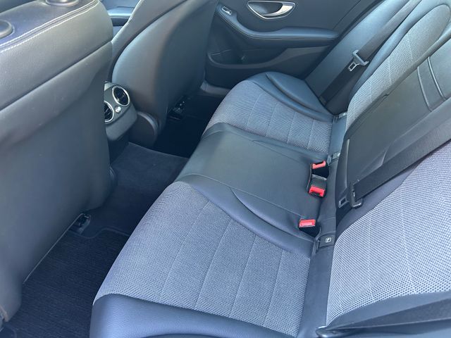 Fahrzeugabbildung Mercedes-Benz C 180 Autom.+Navi+LED+Teilleder+SHZ+BT+PDC