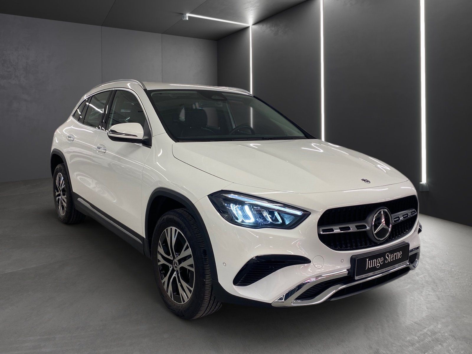 Fahrzeugabbildung Mercedes-Benz GLA 200 Progressive*Totwink*LED*Kamera*Easy-Pack