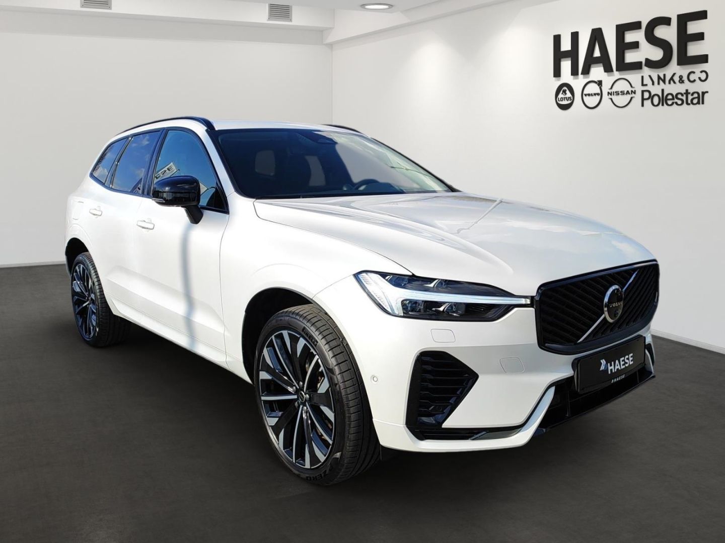 Volvo XC60 T6 Ultra Dark Plug-In Hybrid AWD Facelift H imagem 3