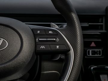 Hyundai Staria Signature Hybrid 2WD 7-Sitzer Park-Paket