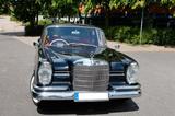 Mercedes-Benz 220 SEB Oldtimer - Mercedes-Benz 220: Rot