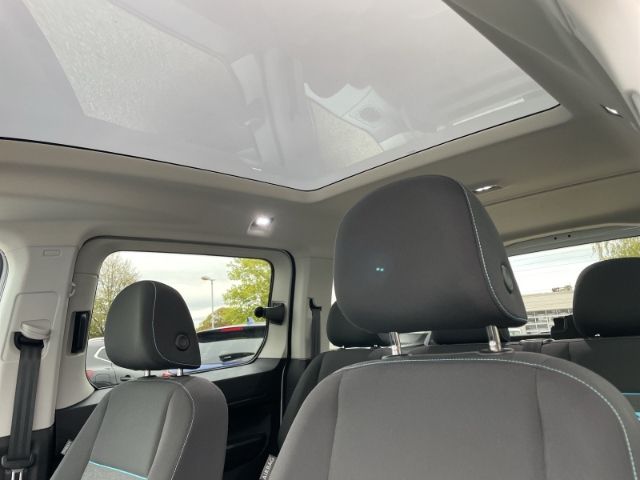 Fahrzeugabbildung Ford Tourneo Grand Connect 2.0 EcoBlue Active AWD 7-S