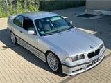 BMW Bmw e36 323i Coupé M-Paket  (Top Zustand) ... - BMW 323 aus 1995