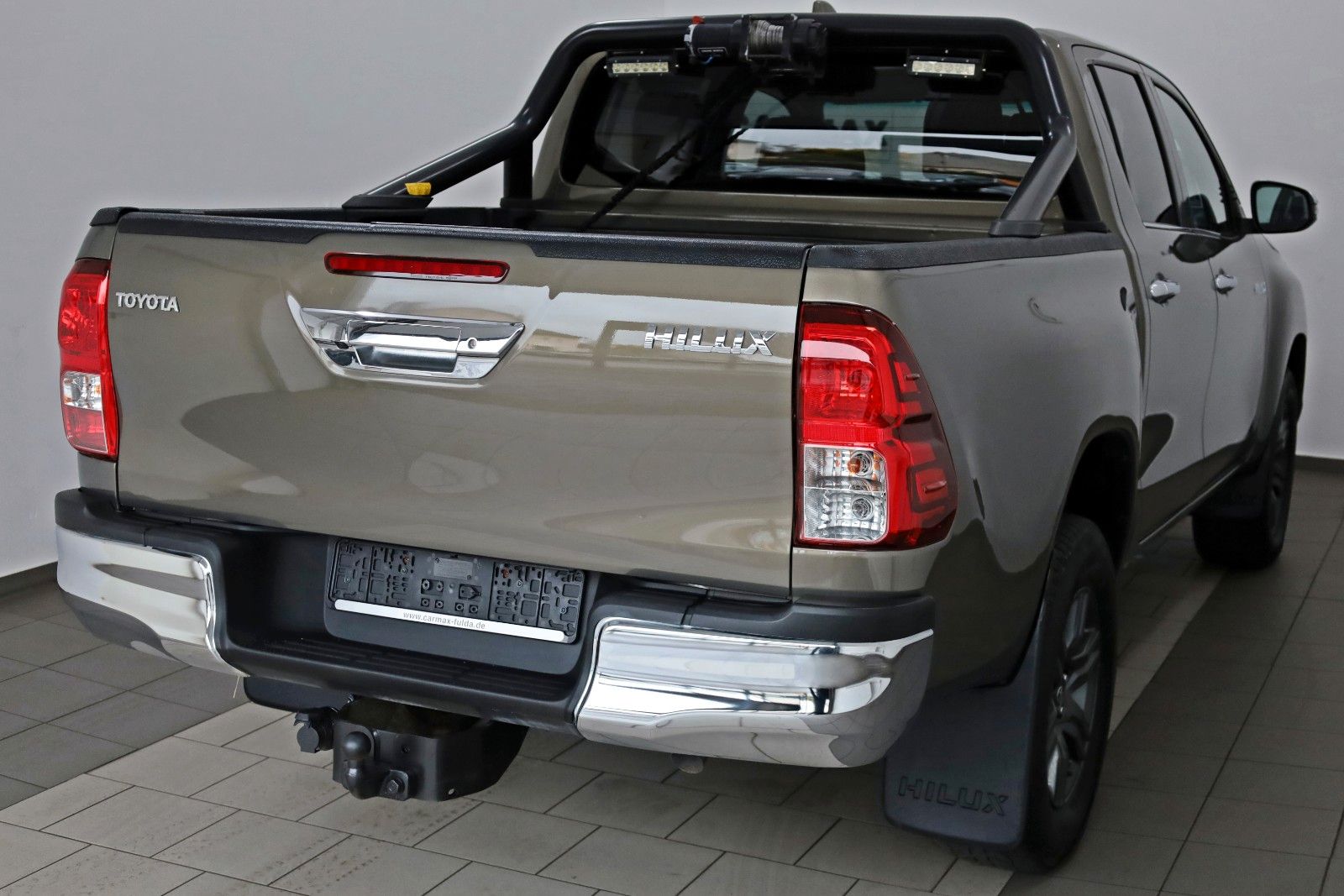 Fahrzeugabbildung Toyota Hilux 2.8 D-4D Comfort,Kamera,Rollbügel,AHK