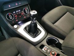 AUDI Q3 Navi PDC SHZ LED