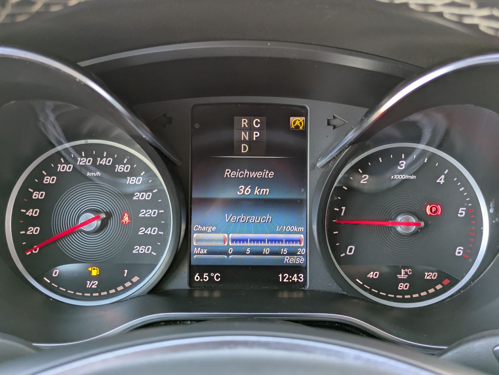 Fahrzeugabbildung Mercedes-Benz V 300 d 4MATIC AMG lang PANO*LED*LEDER*DISTR.