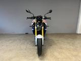 BMW F 900 R - BMW 9