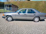 Mercedes-Benz Mercedes Benz 230 E W 124 - Mercedes-Benz 230: W124 230e