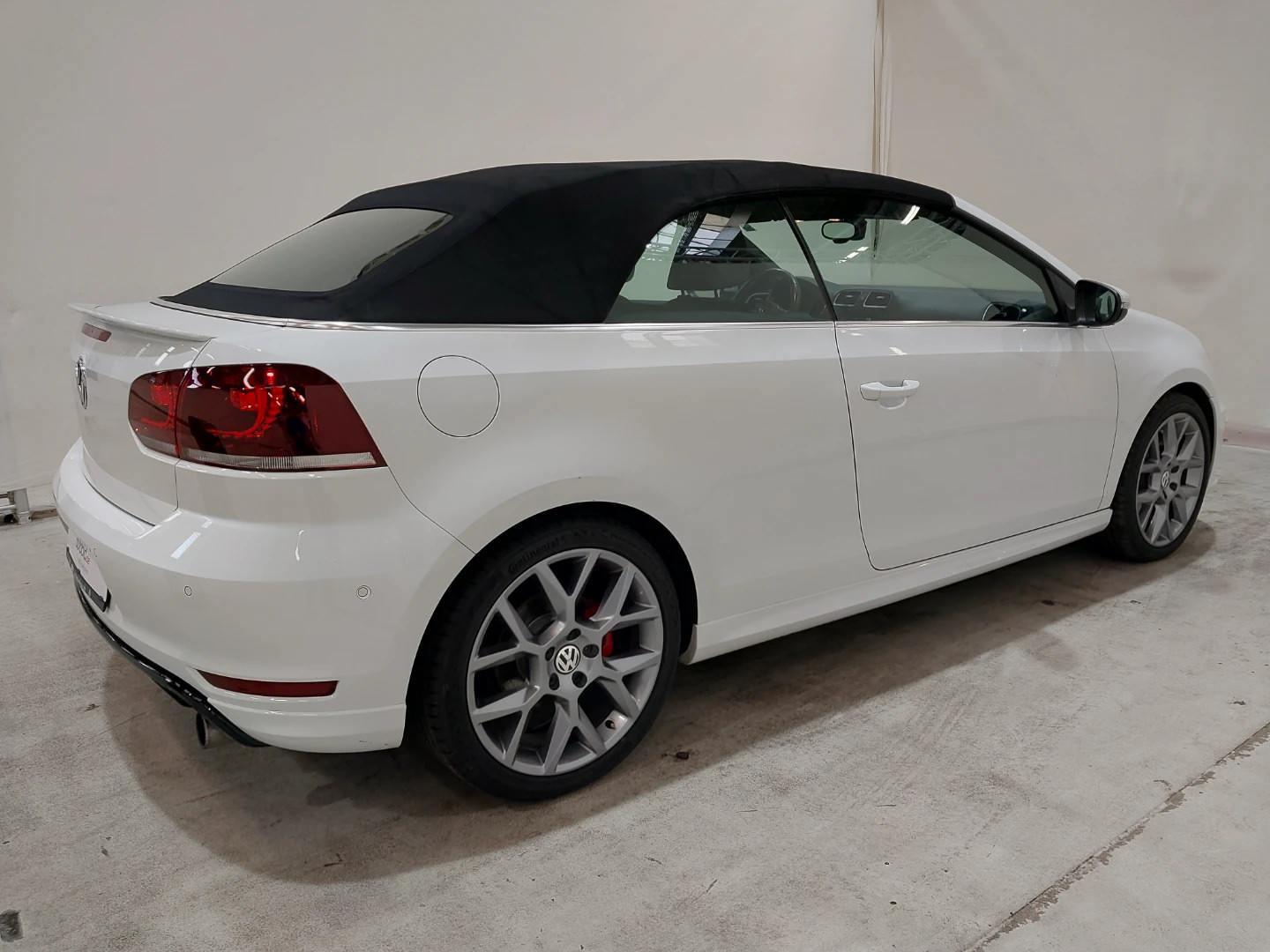 Volkswagen Golf GTI **1.Hand*Bi-Xenon*Leder Vienna**