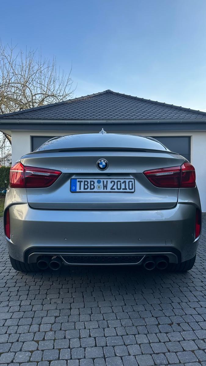BMW  X6 M | Donington Grau | HUD | Harman I Historie