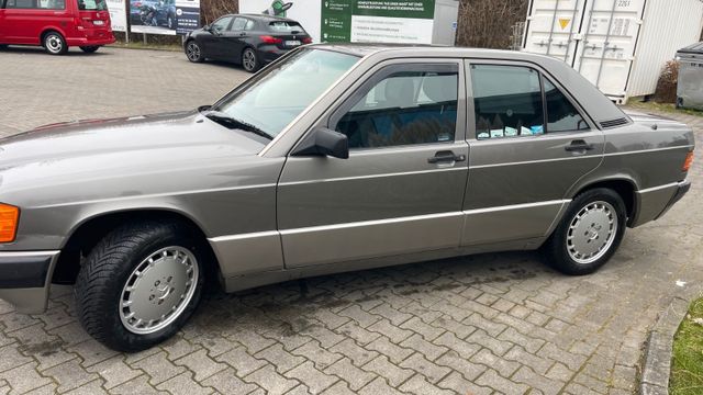 Mercedes-Benz 190er Klima LPG Schiebedach elekt. Fenster