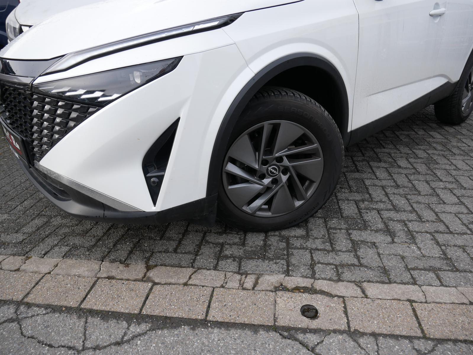 Nissan Qashqai 1.3 DIG-T MHEV 6MT Acenta  360°Kamera