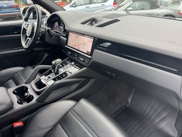Porsche Cayenne - 5
