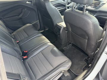 Ford Kuga - 11