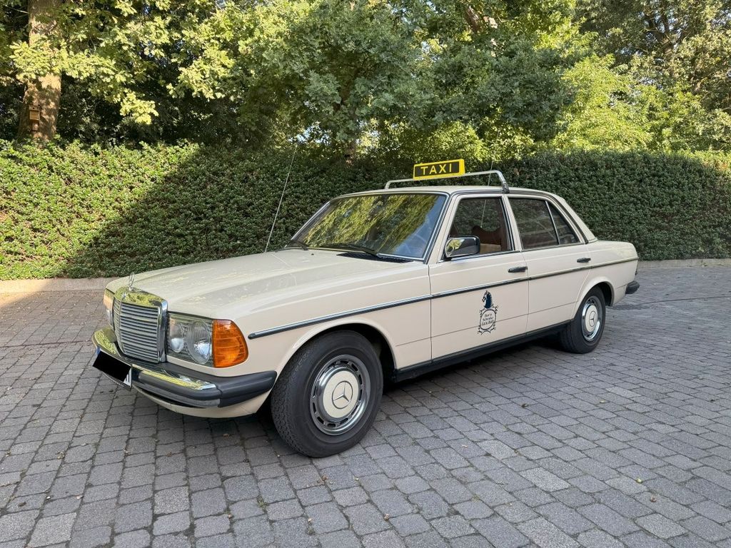 Mercedes-Benz 300