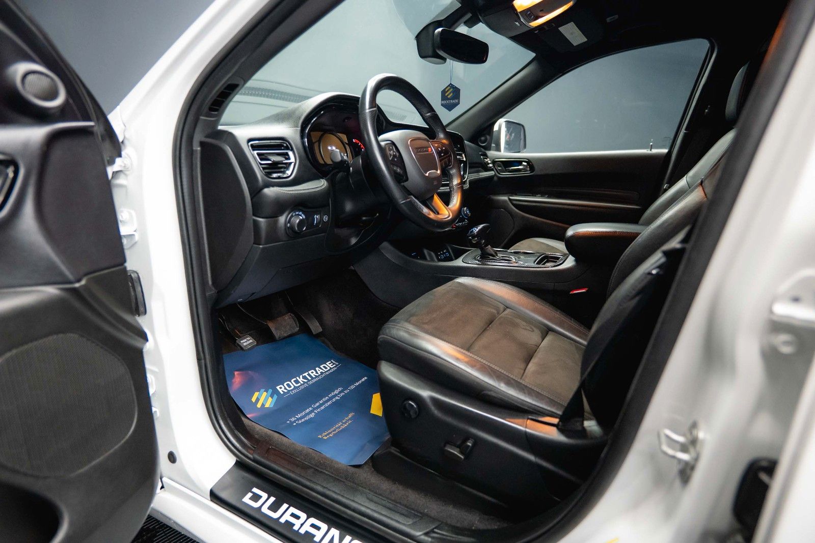 Fahrzeugabbildung Dodge Durango 5.7 V8 GT SRT 4x4 Night-Paket Modell 22