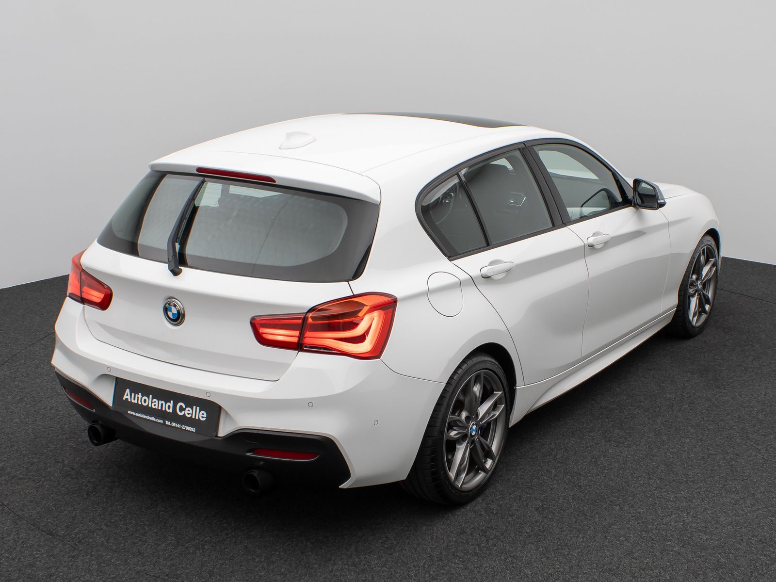 Fahrzeugabbildung BMW M135i xD Parkassist Glasdach H/K NaviPr Komfort