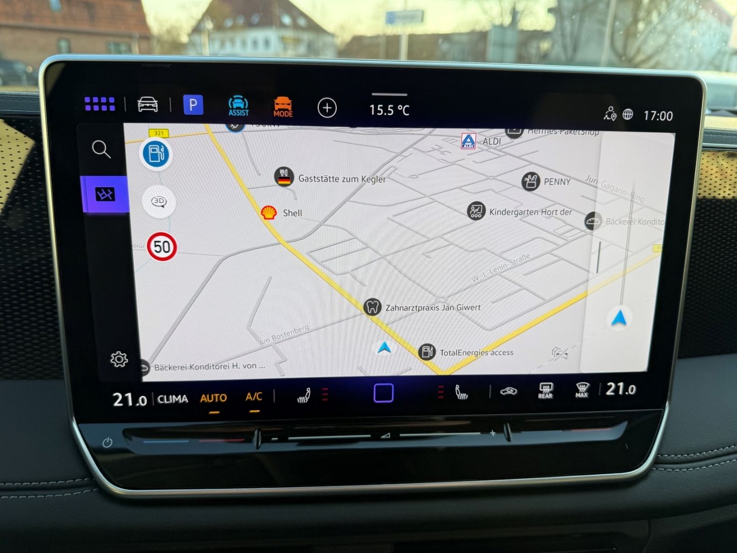 Fahrzeugabbildung Volkswagen Tiguan 1.5 eTSI 110 kW Life Navi Digitales Cockp