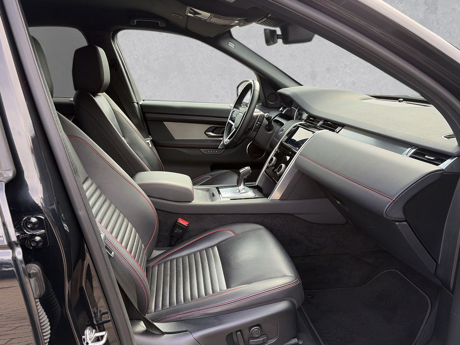 Land Rover Discovery Sport D200 R-DYNAMIC SE imagem 3