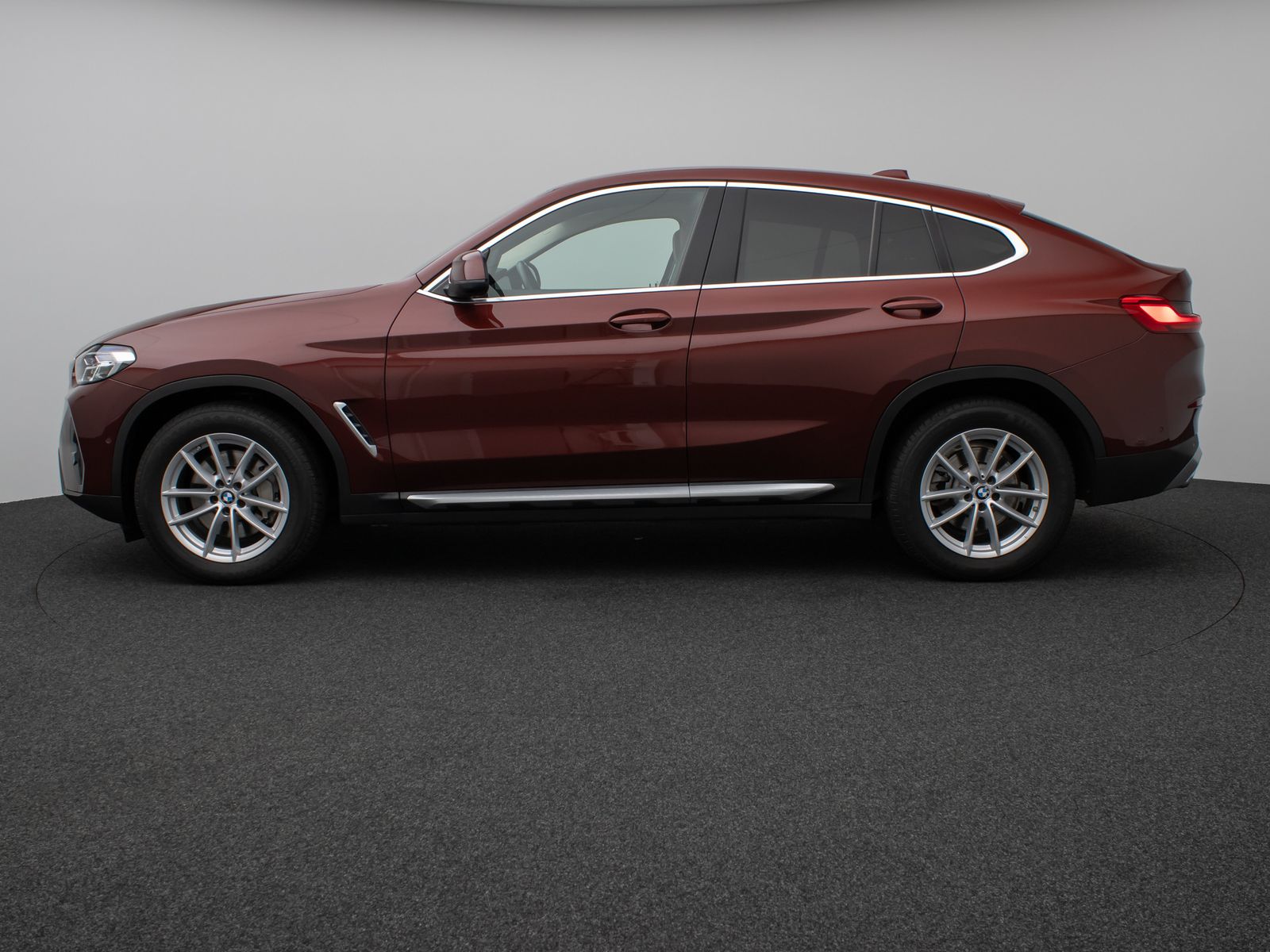 Fahrzeugabbildung BMW X4 xD30d Kamera DAB CockPitPlus AHK Sport LED