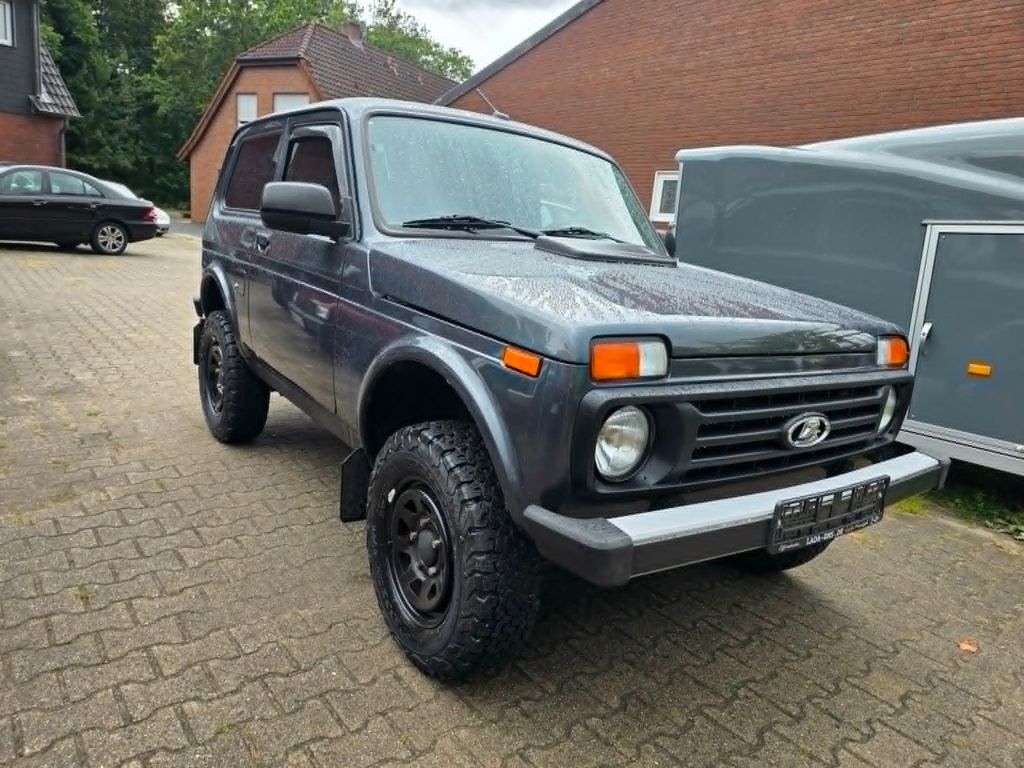 Image of Lada Niva