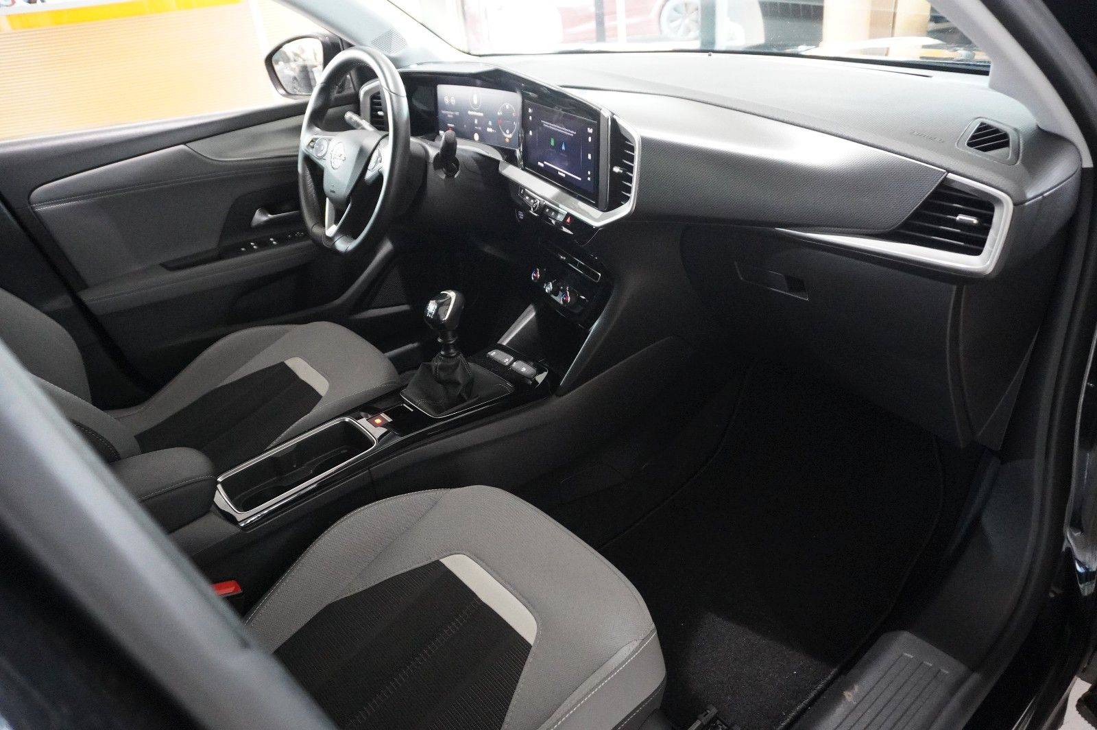 Fahrzeugabbildung Opel Mokka 1.2T ELEGANCE NAVI/LED/KAMERA/SPORT/DAB+