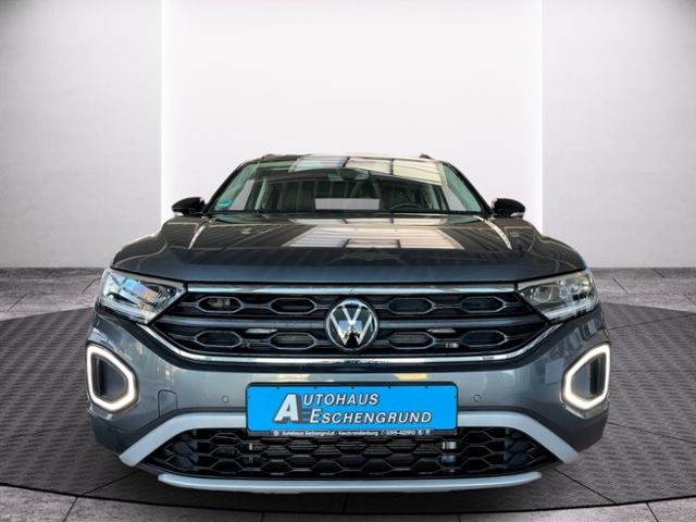Fahrzeugabbildung Volkswagen T-Roc 1.5 TSI DSG GOAL AHK GJR NAVI KAMERA