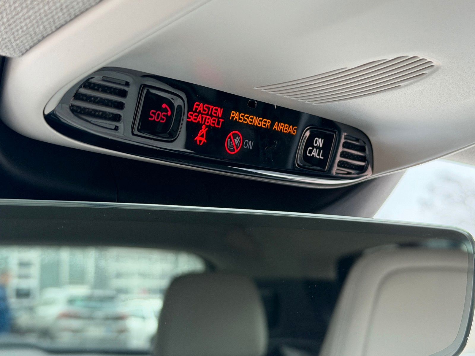 Fahrzeugabbildung Volvo XC40 T4 Momentum AWD *Nav*Totwinkel*AHK*LED*360°