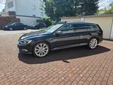 Volkswagen Passat Variant 2.0 TDI Highline Variant Highline - Volkswagen Passat Variant in Bonn
