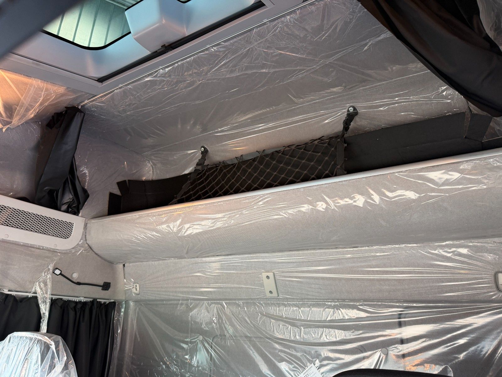 Fahrzeugabbildung Iveco Eurocargo ML140E28/P Bett AHK Klima Standheizung