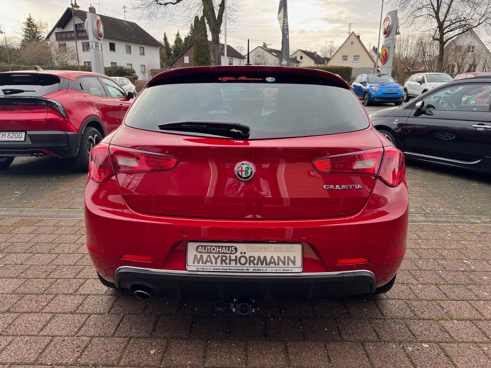 Fahrzeugabbildung Alfa Romeo Giulietta Lusso 1,6   120 PS NAVI KLIMAAUTOMATIK