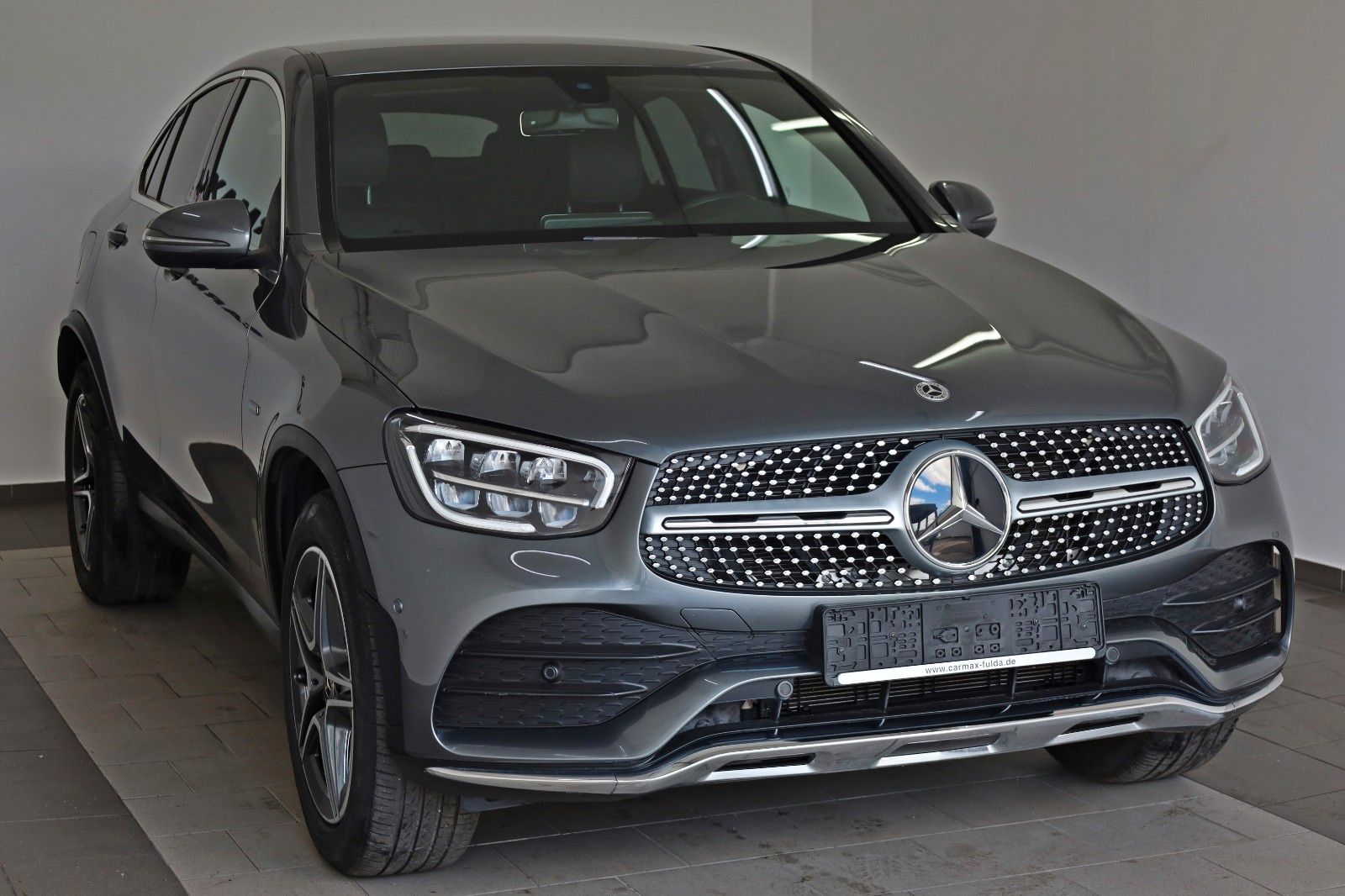 Fahrzeugabbildung Mercedes-Benz GLC 300e 4M Coupe AMG T.Leder,Navi,LED,ParkPaket