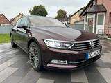Volkswagen Passat 2.0 TDI DSG R-LINE/LED/NAVI/LEDER/ACC/19 - VW Passat Gebrauchtwagen in Dortmund