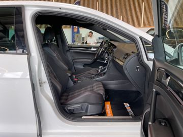Volkswagen Golf VII Lim. GTI Performance BMT *ACC*BI-XENON*