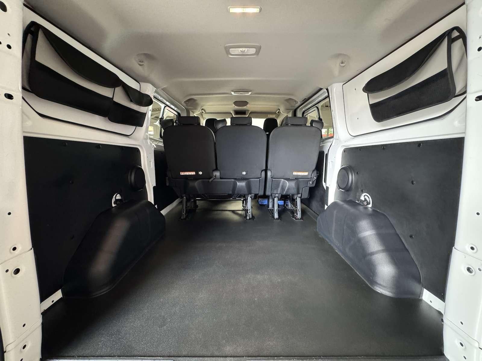 Fahrzeugabbildung Ford Transit Custom Autom. /StandHz/Markise/Navi/A...