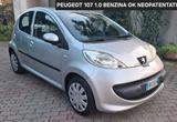 Peugeot 107 1.0 68CV 5p. Plaisir - silberne Peugeot 107