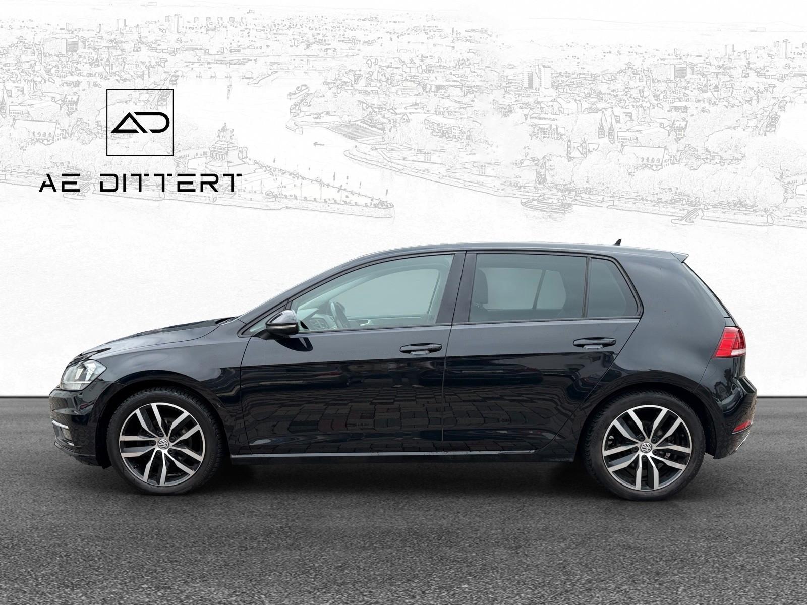 Volkswagen Golf VII Lim+Kamera+Carplay+AHK+