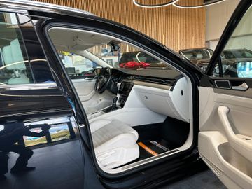 MYAUTOCENTER – Gebraucht- und Jahreswagen mit Werkstattservice in Pfaffenhofen Volkswagen Passat Highline *4Motion*Massage*AHK*LED*Keyless