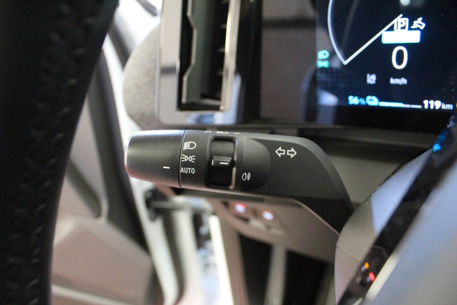 Fahrzeugabbildung Renault Megane E-Tech EV40 130hp Equilibre  Boost charge