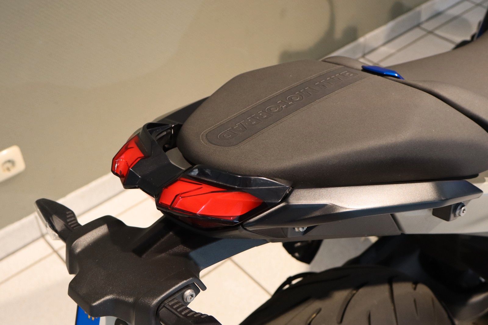 Fahrzeugabbildung BMW R 1300 R Style Exclusive