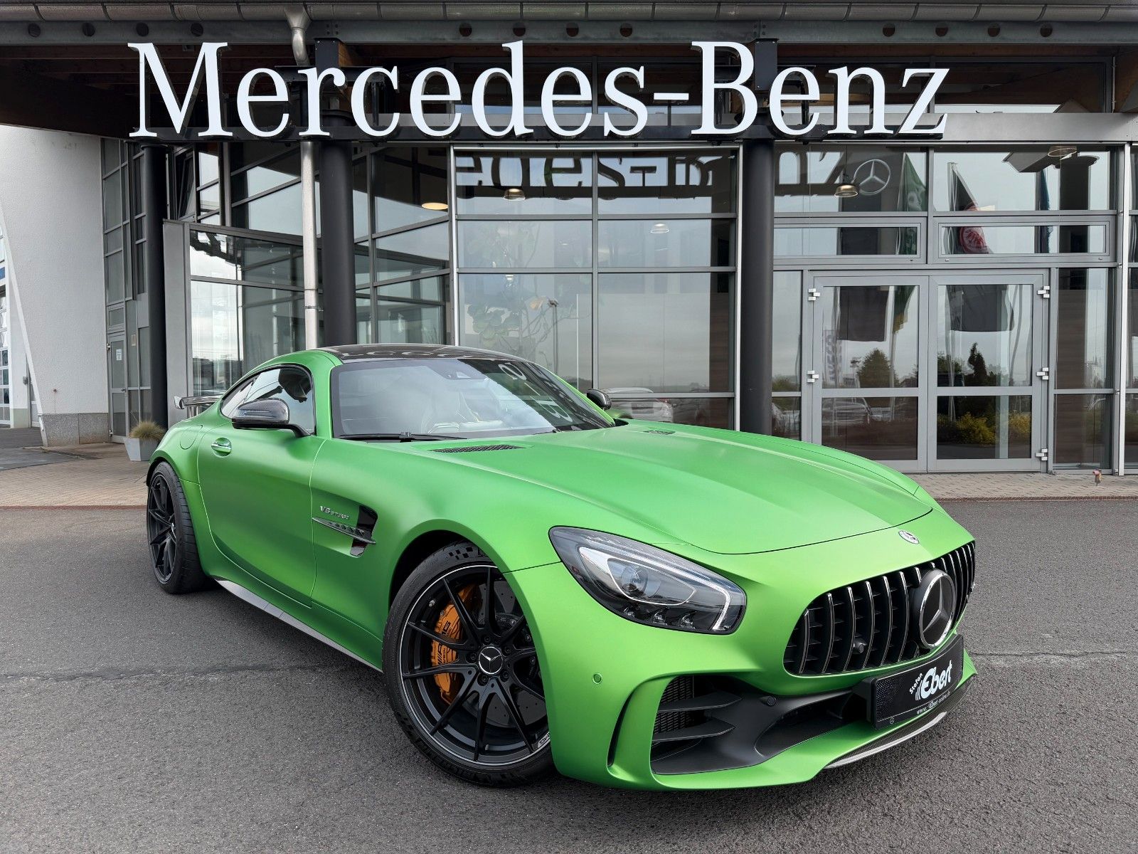 Fahrzeugabbildung Mercedes-Benz AMG GT R Keramik+Carbon+Distr+Night+RFK