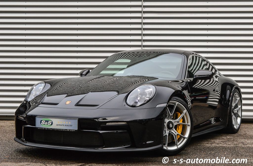 Image of Porsche 992