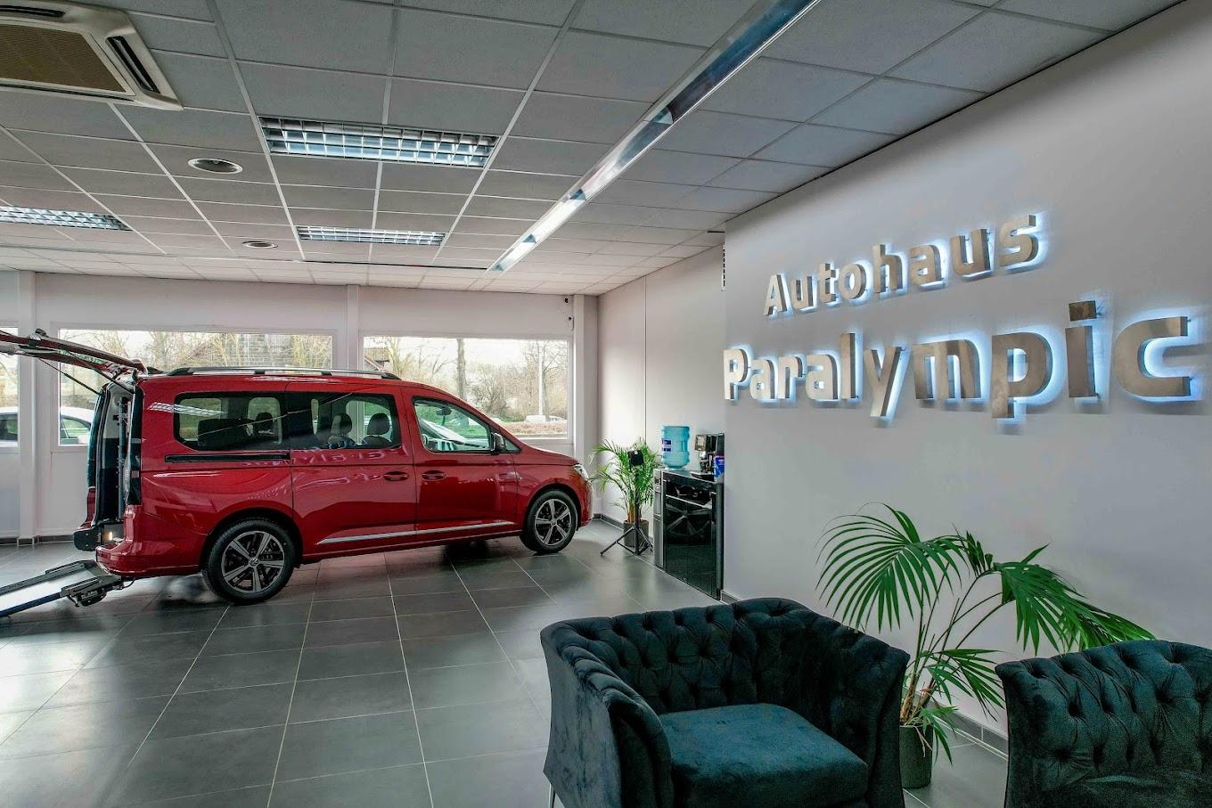 showroom-image-top