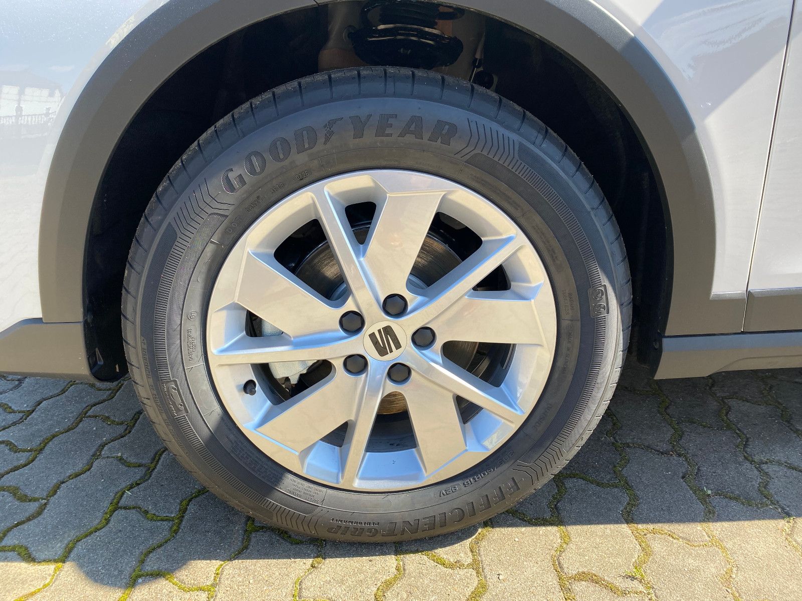 Fahrzeugabbildung SEAT Arona 1.0 TSI  NEW Style *SHZ *AHZV Vorber.