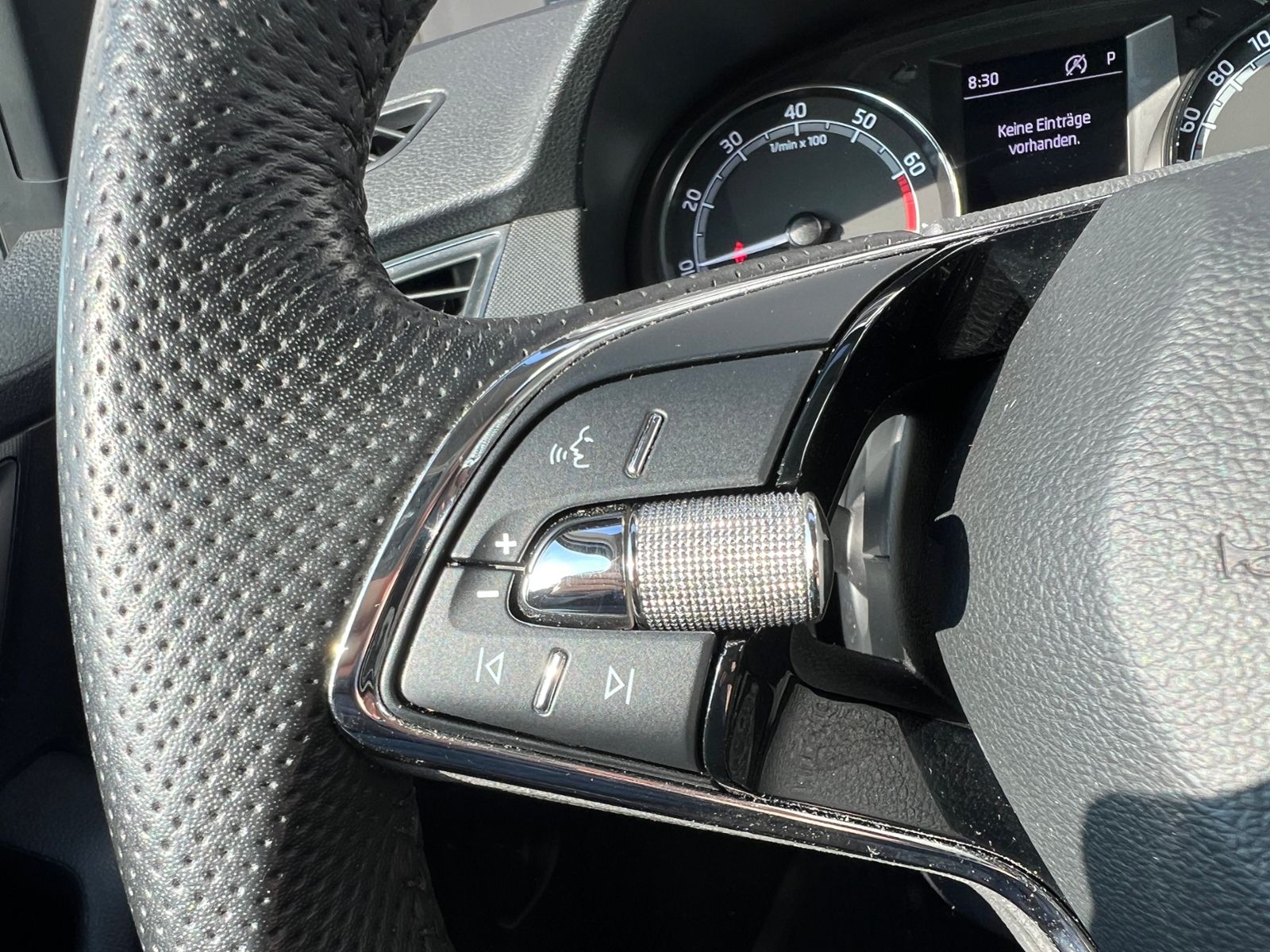 Fahrzeugabbildung SKODA Fabia III Combi Ambition 1.0 TSI DSG *Klima,Sitz