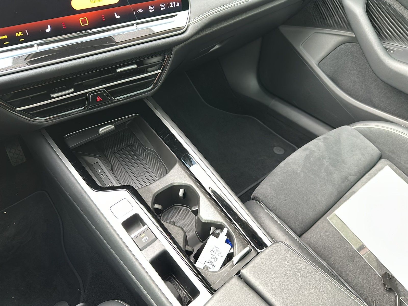 Volkswagen Passat Variant 2.0 TDI Elegance Navi Pano StaHz foto 25