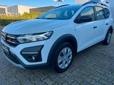Dacia Jogger Essential 7 Sitze Kamera Nur 18tkm - Dacia Jogger SUV