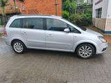 Opel zafira 1.9 - Opel Zafira aus 2005 mit Diesel-Antrieb
