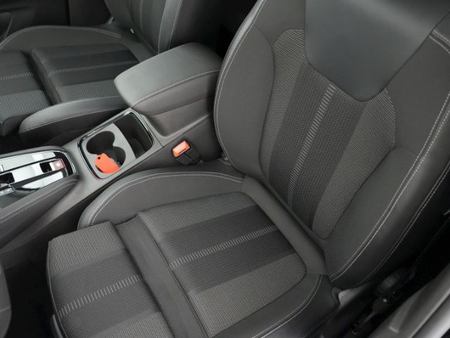 Grandland ELEGANCE AT+AHK+LED+RÜCKFAHRKAMERA+SIT